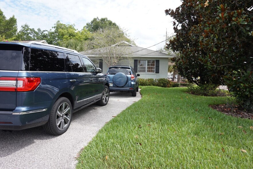 More Photos Of 902 N Armenia Ave, Tampa Office For Sale