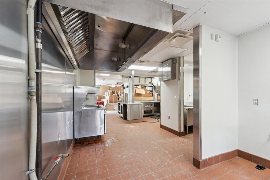 More Photos Of 1601 Butler Ave, Tybee Island Restaurant For Lease