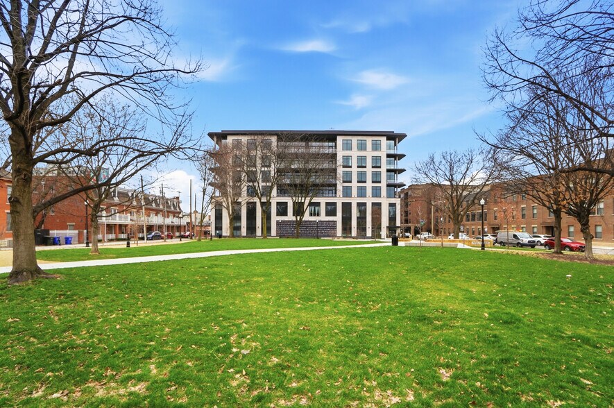 Primary Photo Of 39 E Hubbard Ave, Columbus Apartments For Lease
