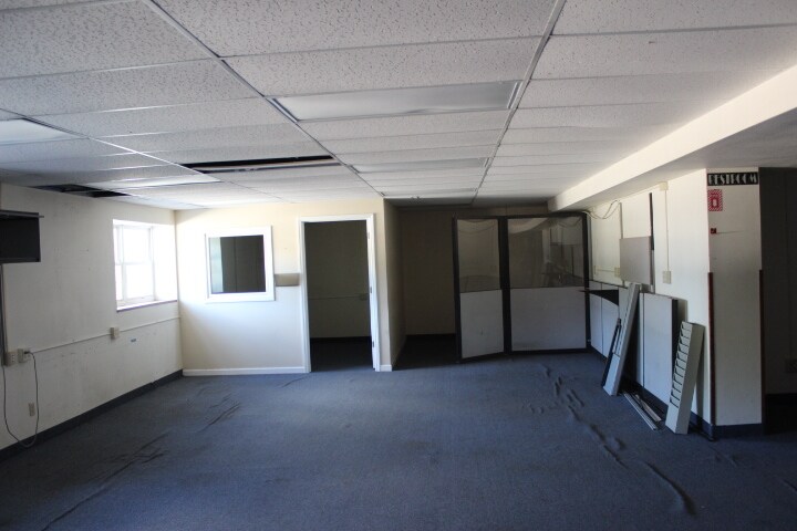 More Photos Of 1105 4th St SE, Hampton Land For Sale