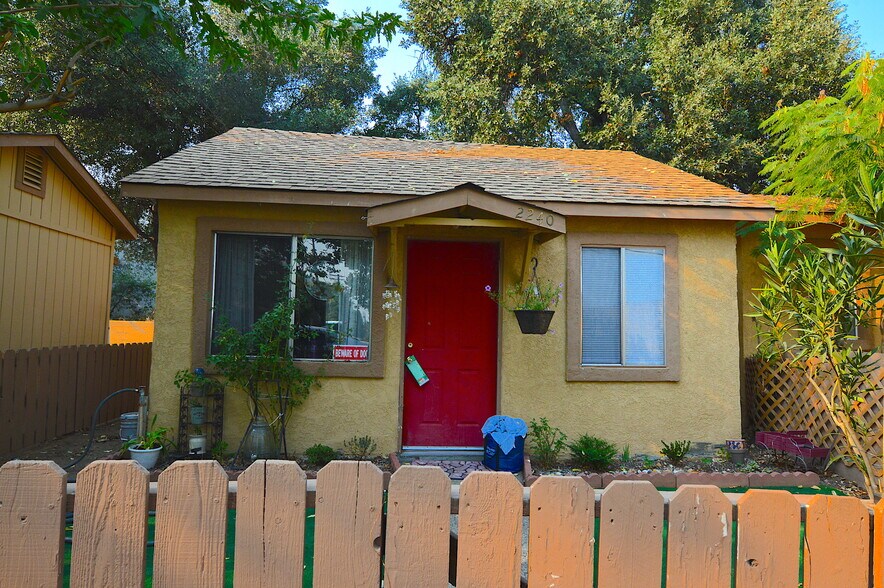 More Photos Of 2230 El Reno Ln, Redding Apartments For Sale
