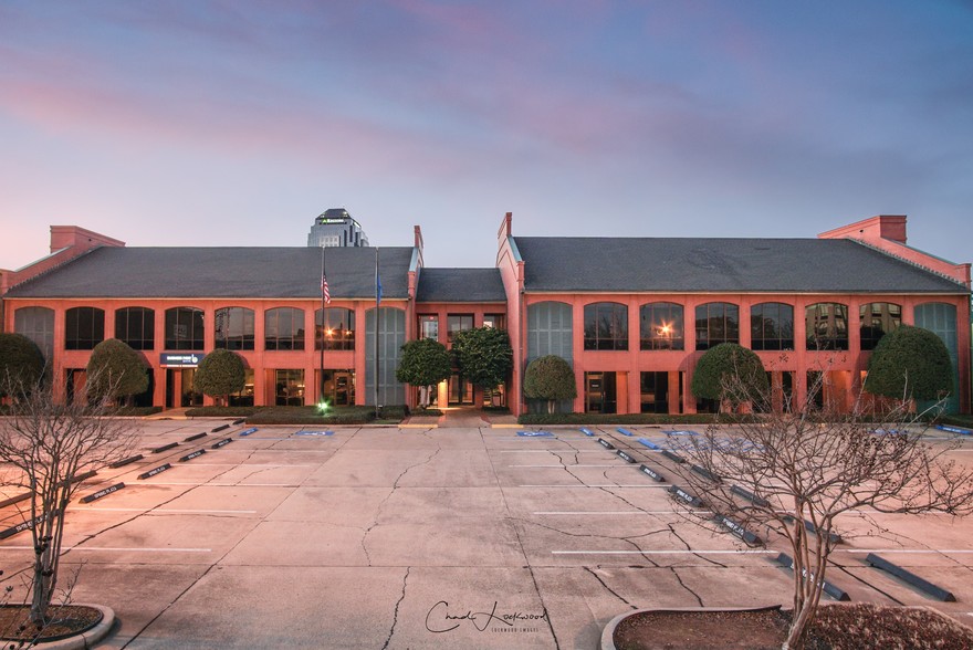 Primary Photo Of 800 N Spring St, Shreveport Office For Lease