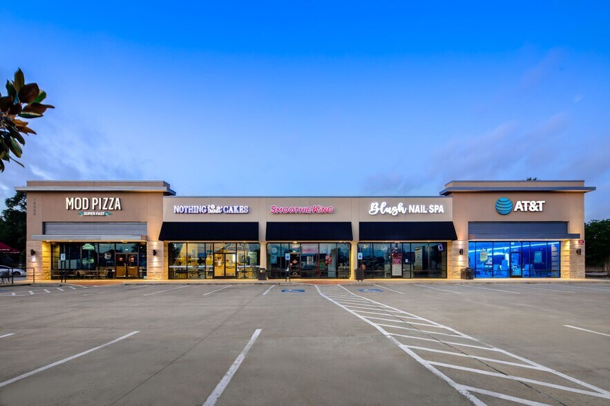 More Photos Of 14555 Memorial Dr, Houston Unknown For Lease