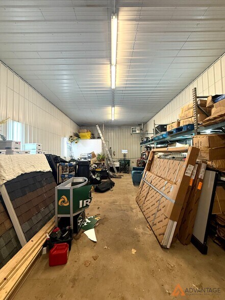 More Photos Of 8150 E Fulton St, Ada Flex For Lease