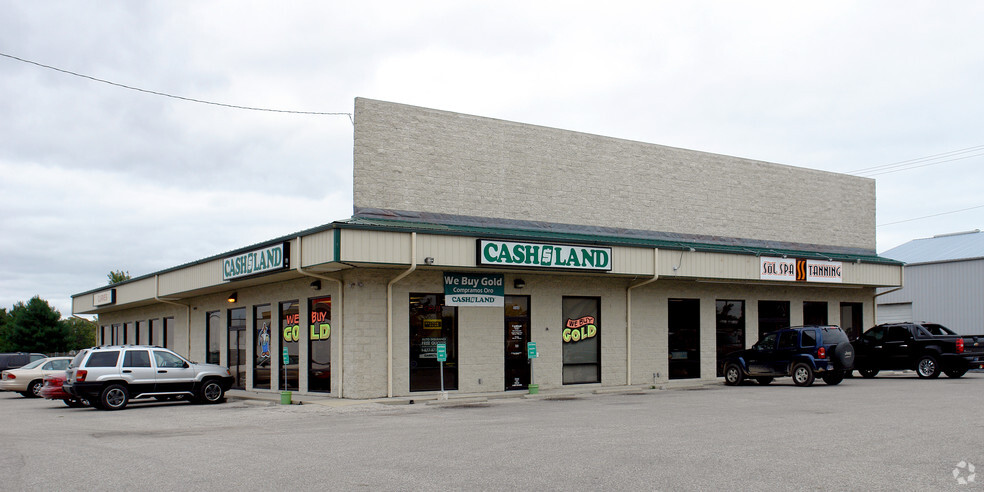 Primary Photo Of 1560-1590 S Ohio St, Martinsville General Retail For Lease