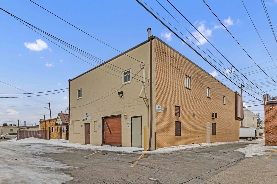 More Photos Of 4127-4141 Mayfield Rd, South Euclid Office For Lease