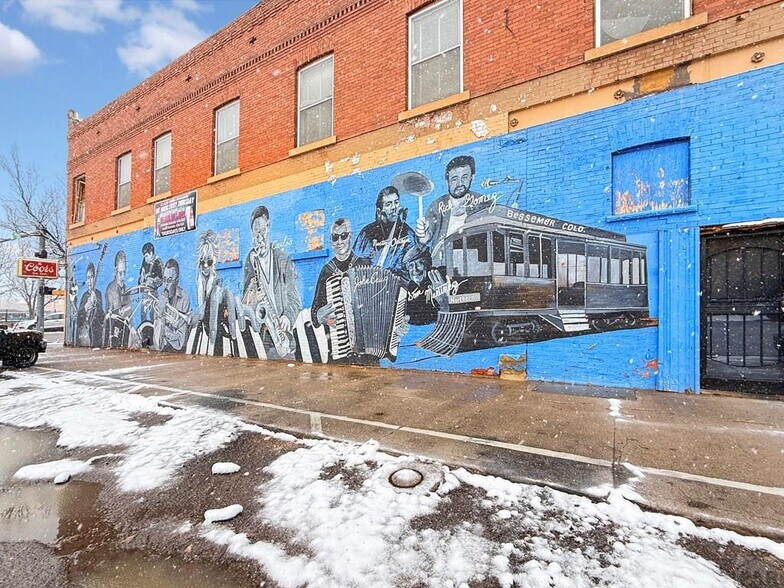 More Photos Of 424 W Northern Ave, Pueblo Restaurant For Sale