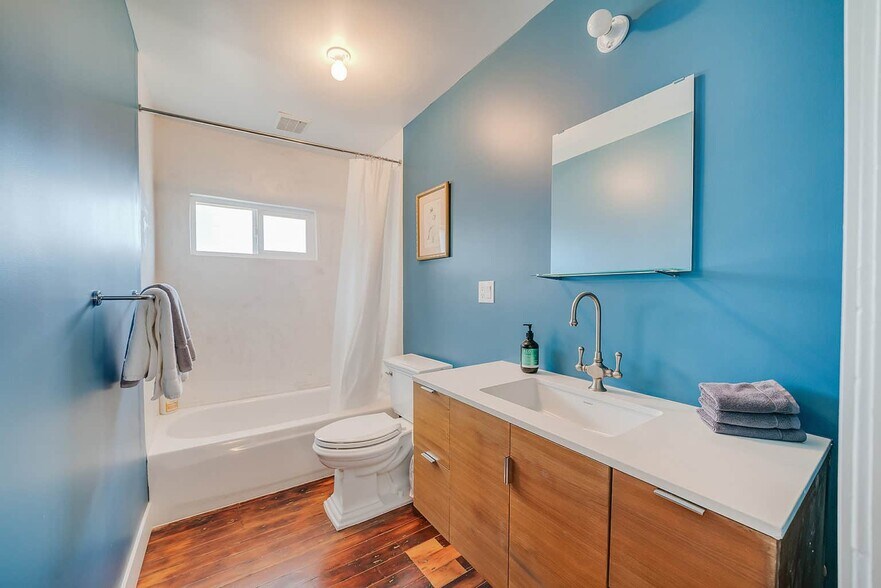 More Photos Of 25807 State Highway 189, Twin Peaks Hotel For Sale