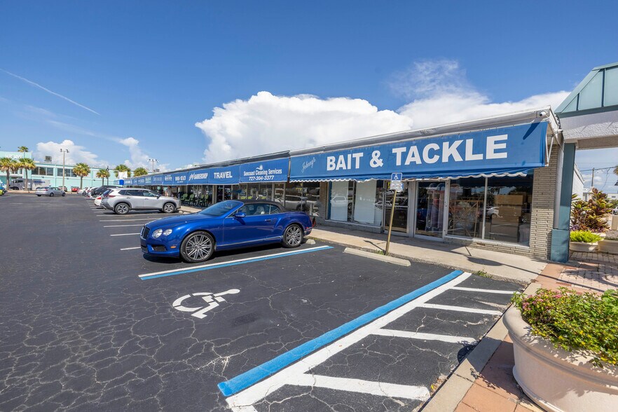 More Photos Of 118-146 107th Ave, Treasure Island Storefront For Lease