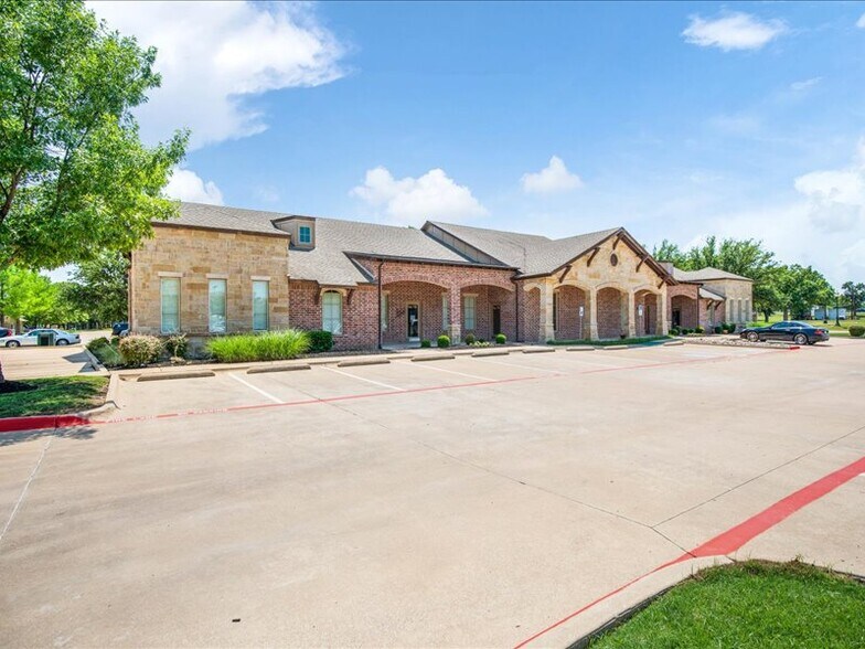 More Photos Of 4821 Merlot Ave, Grapevine Office For Lease