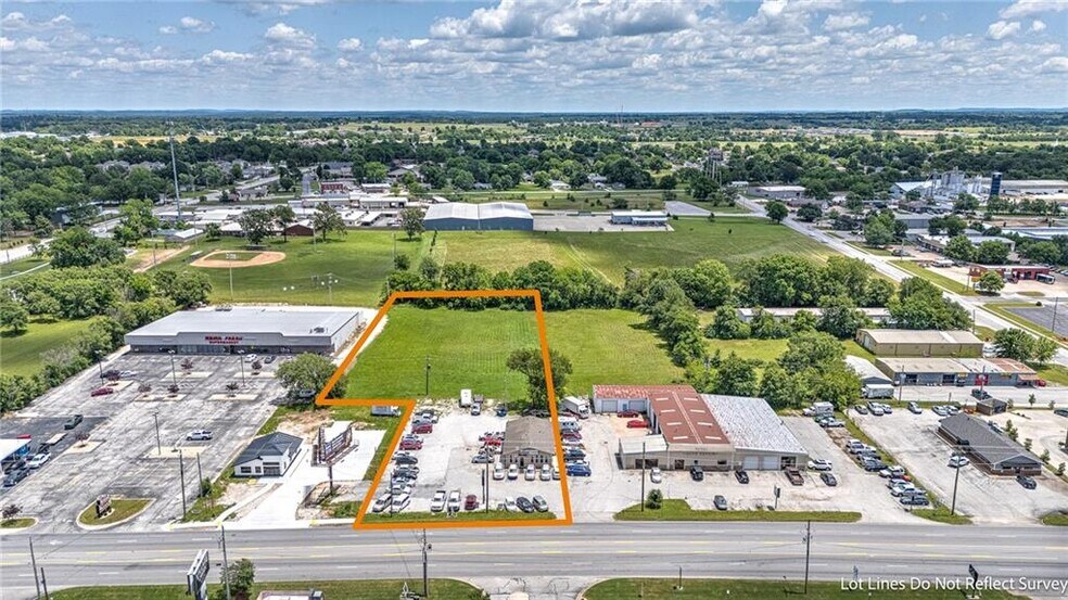 More Photos Of 121 N Bloomington St, Lowell Land For Sale