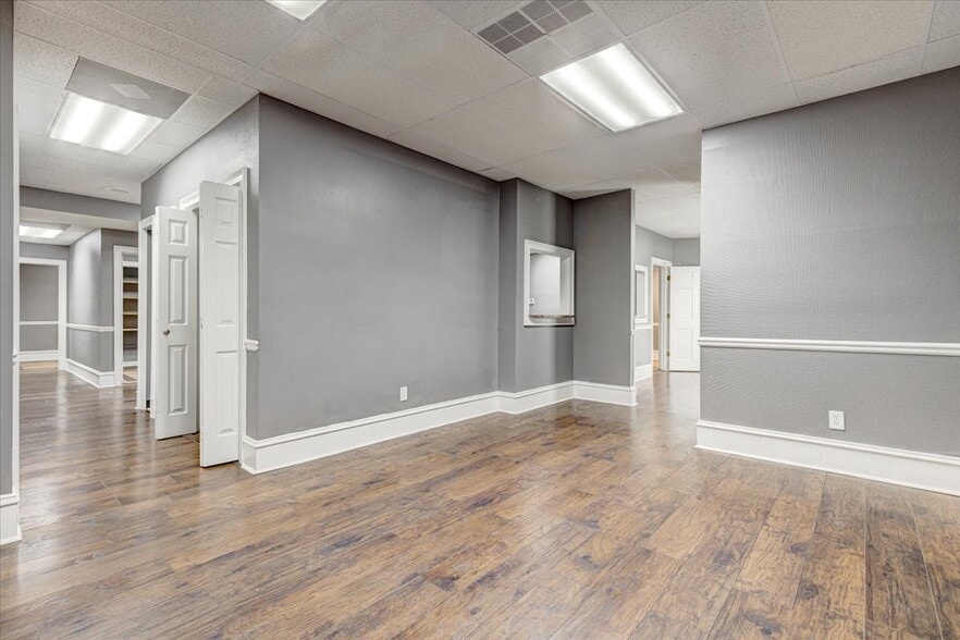 More Photos Of 7175 Jonesboro Rd, Morrow Office For Lease