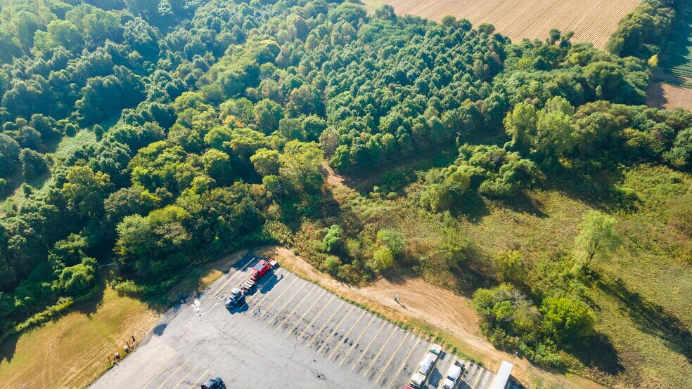 More Photos Of 2948 State Highway V, Matthews Light Manufacturing For Sale