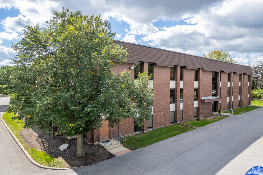 More Photos Of 255 E Lake St, Bloomingdale Office For Lease