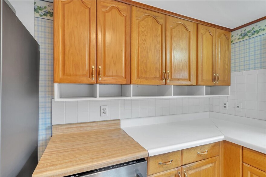 More Photos Of 47-49 Furnace ave, Wanaque Flex For Sale