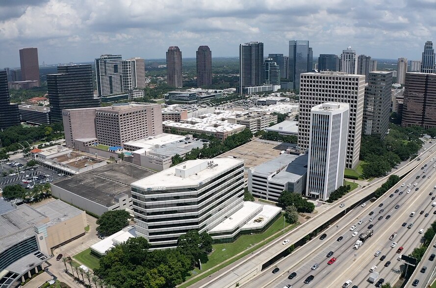 More Photos Of 2200 West Loop South, Houston Office For Lease