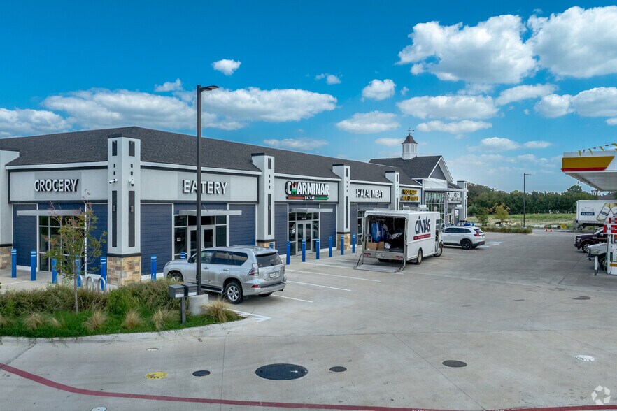 More Photos Of 26601 University Dr, Providence Village Service Station For Sale