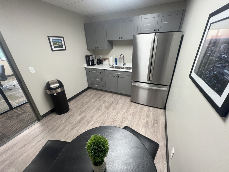 More Photos Of 300 3rd Ave SE, Rochester Medical For Sale