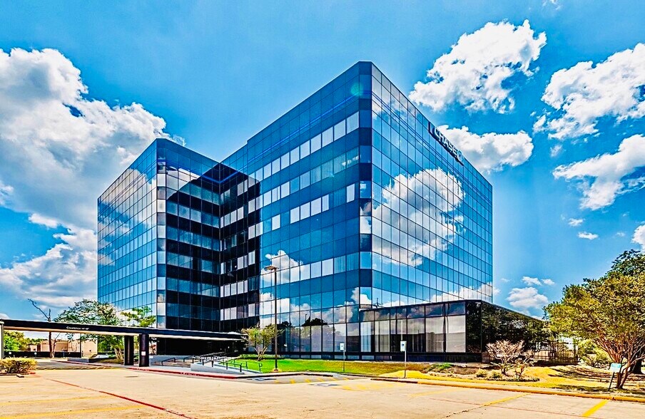 More Photos Of 616 FM 1960 Rd W, Houston Office For Sale