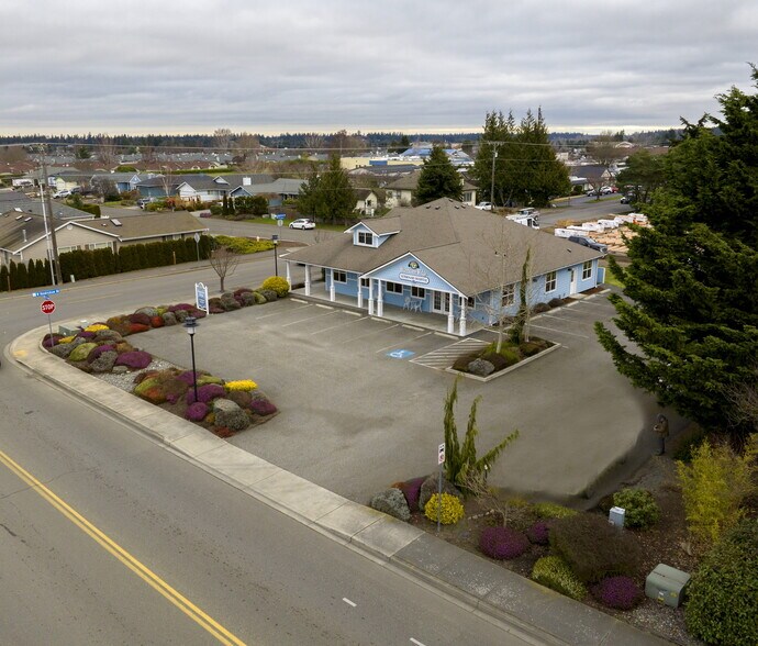More Photos Of 660 N 7th Ave, Sequim Veterinarian Kennel For Sale