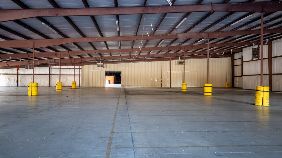 More Photos Of 1139 County Road 67, Myrtle Distribution For Sale