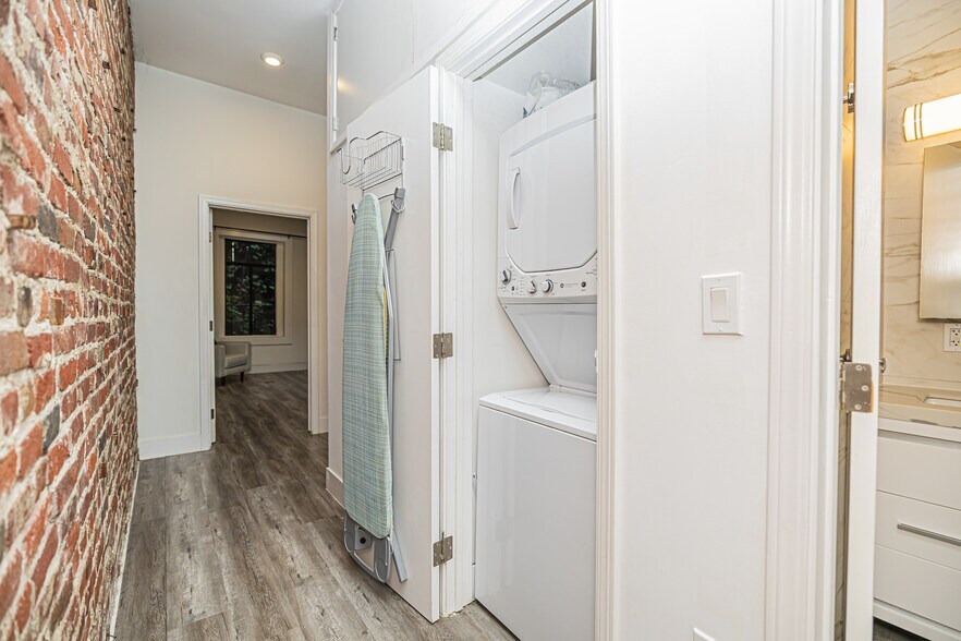 More Photos Of 1006-1008 Sutter St, San Francisco Storefront Retail Residential For Sale