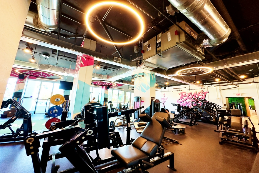 More Photos Of 1800 N Bayshore Dr, Miami Apartments For Sale