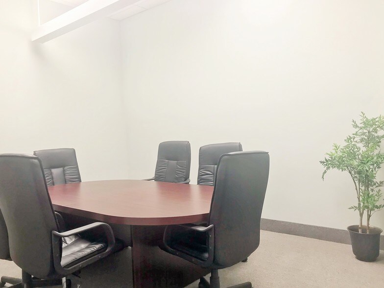 More Photos Of 10 E 6th Ave, Conshohocken Office For Lease