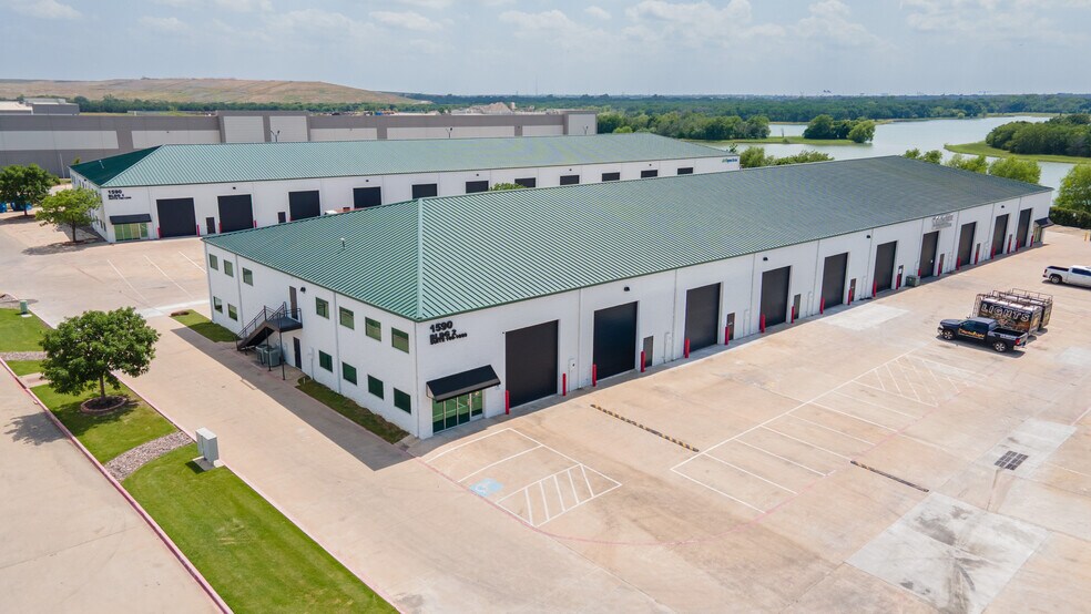 More Photos Of 1590 E State Highway 121, Lewisville Unknown For Lease