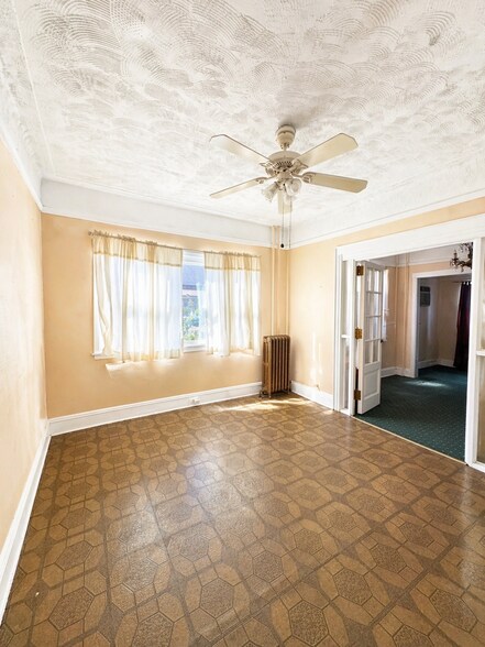 More Photos Of 7215 73rd St, Glendale Land For Sale
