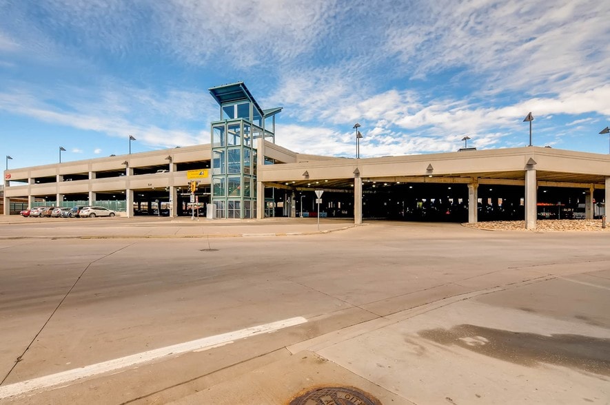 More Photos Of 2953 S Peoria St, Aurora Medical For Lease