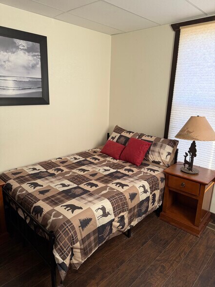 More Photos Of 4 Larry Lozier rd, Boulder Hotel For Sale