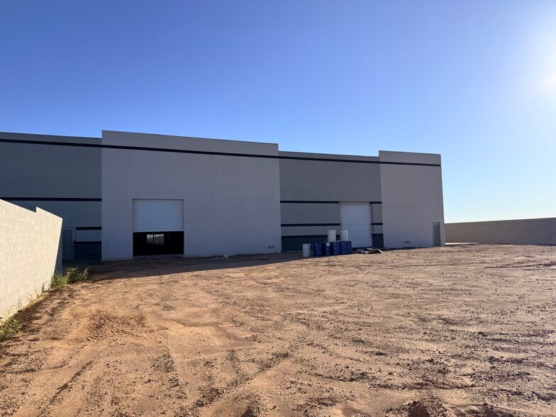 More Photos Of 11244 E Pecos Rd, Mesa Distribution For Sale