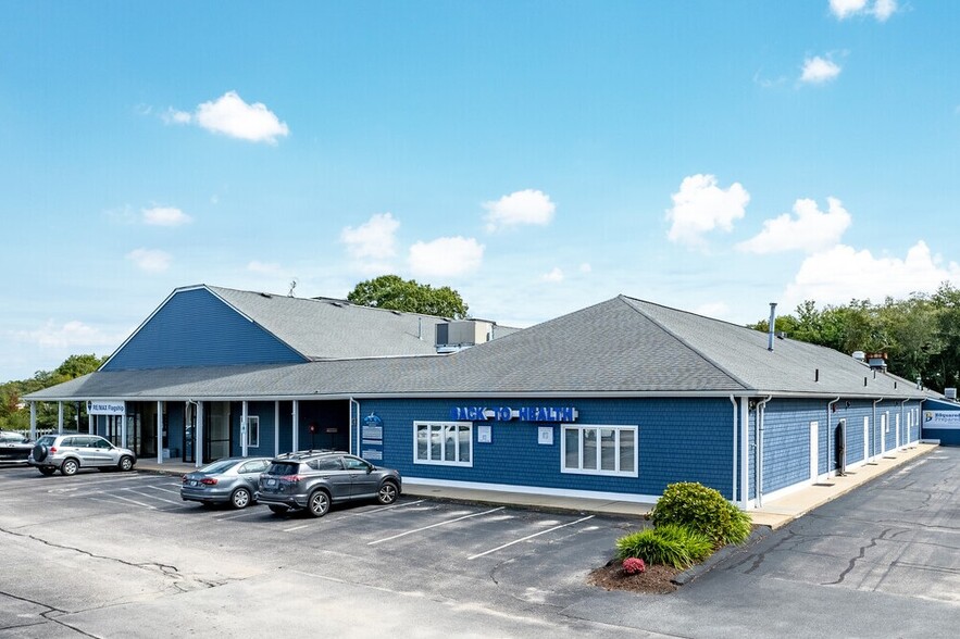 More Photos Of 140 Point Judith Rd, Narragansett Storefront Retail Office For Sale