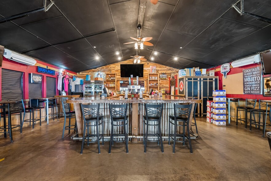 More Photos Of 8848 Soldier Creek Rd, Kingston Hotel For Sale