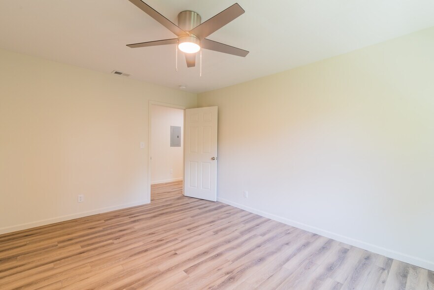 More Photos Of 506 E Marion St, Shelby Apartments For Sale