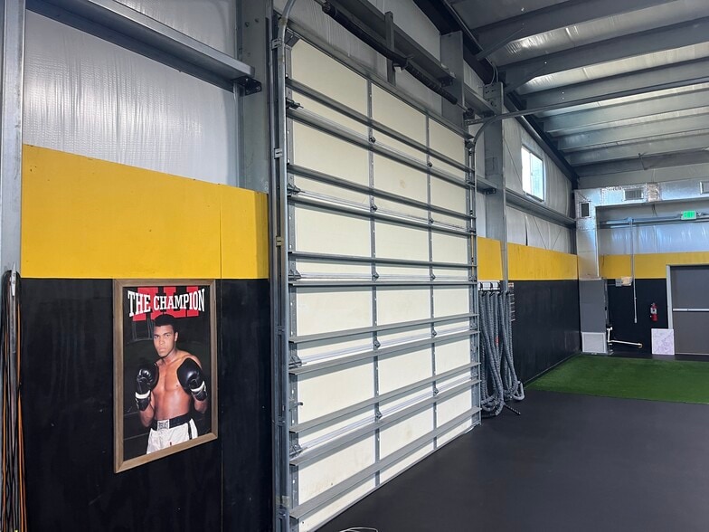 More Photos Of 3461 Peeler Rd, Jacksonville Sports And Entertainment For Sale