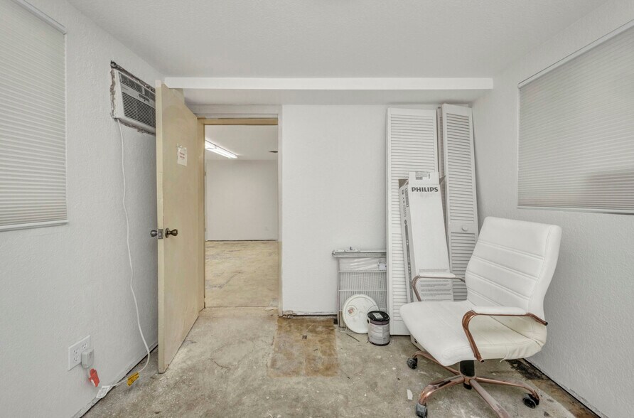 More Photos Of 3443 Tamiami Trl, Port Charlotte Medical For Lease