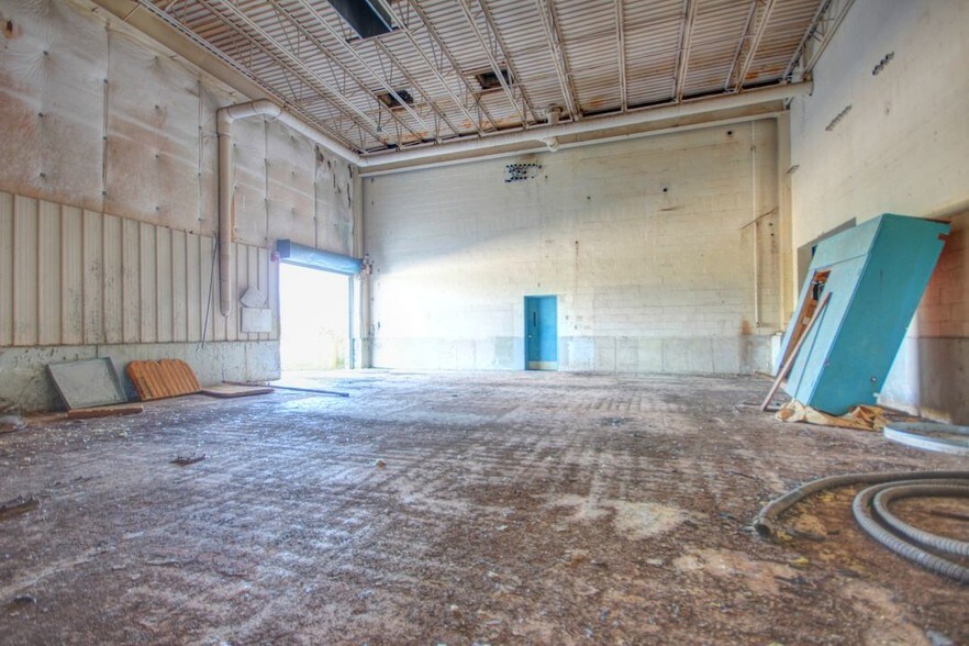 More Photos Of 2475 E US Highway 36, Newman Warehouse For Sale