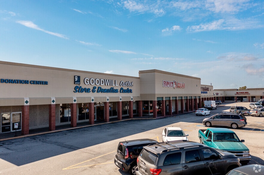 Primary Photo Of 10910-10998 Fuqua St, Houston Unknown For Lease