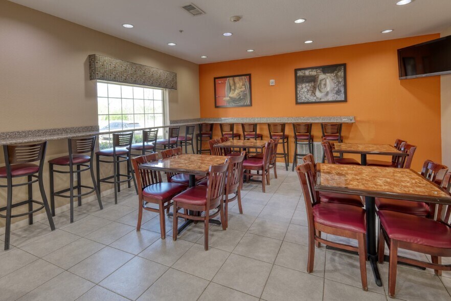 More Photos Of 2209 Highway 290 E, Brenham Hotel For Sale
