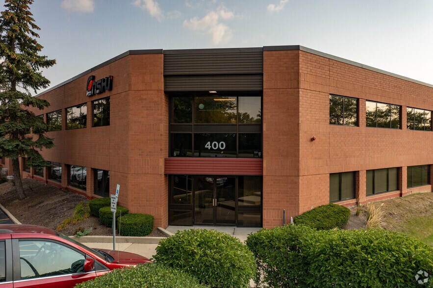 Primary Photo Of 400-444 E State Pky, Schaumburg Light Distribution For Lease