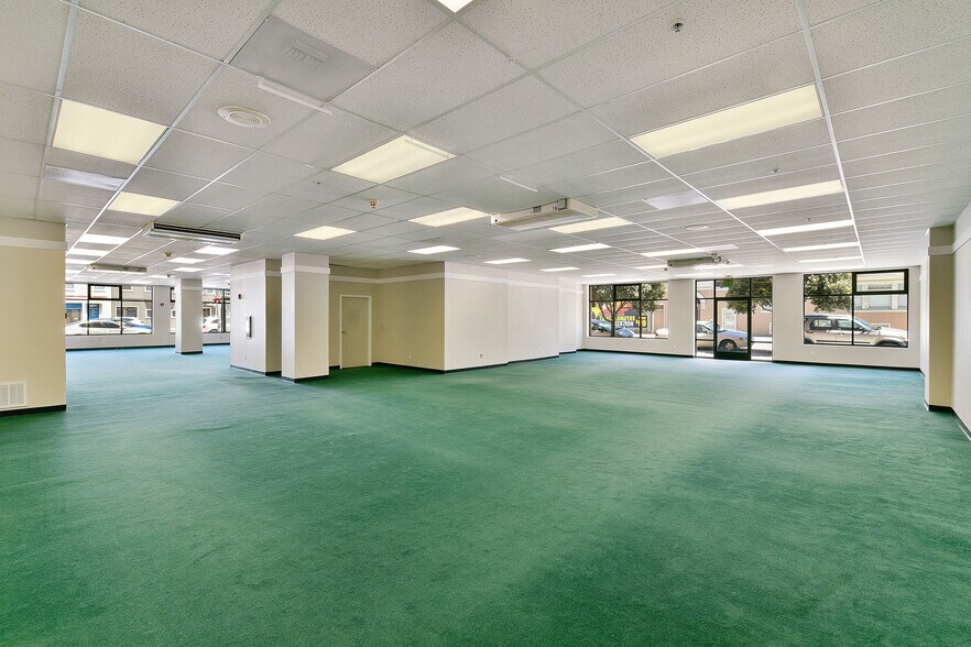 More Photos Of 4801 Geary Blvd, San Francisco Apartments For Lease