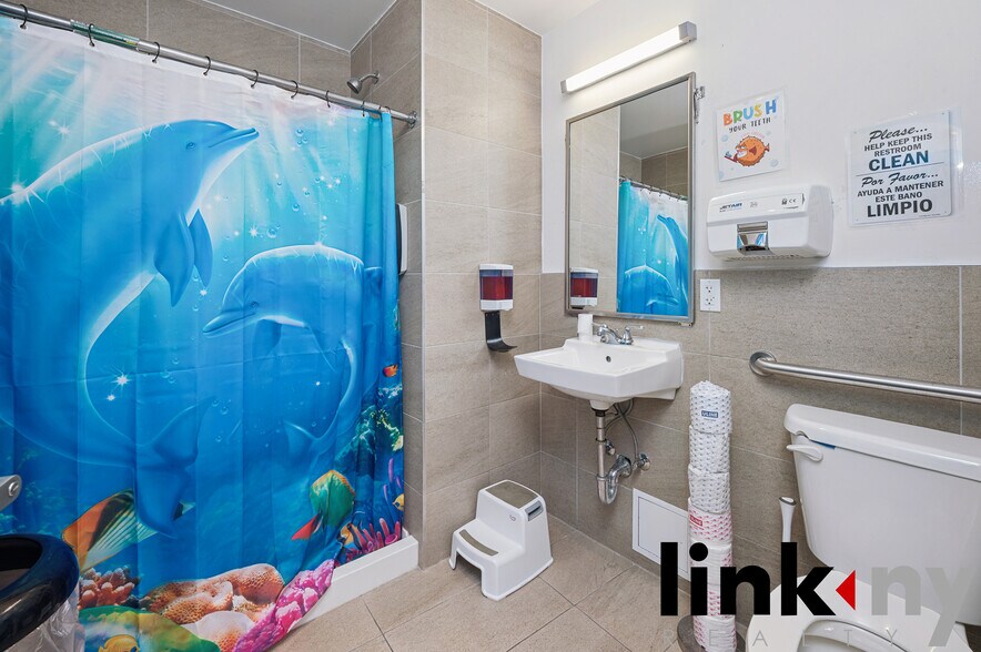 More Photos Of 545 E 166th St, Bronx Apartments For Lease