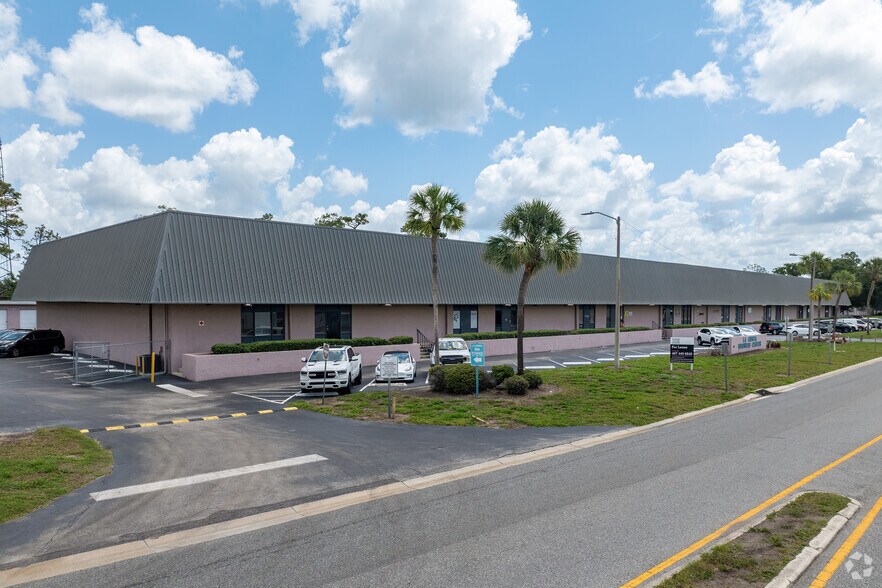 More Photos Of 1271 La Quinta Dr, Orlando Unknown For Lease