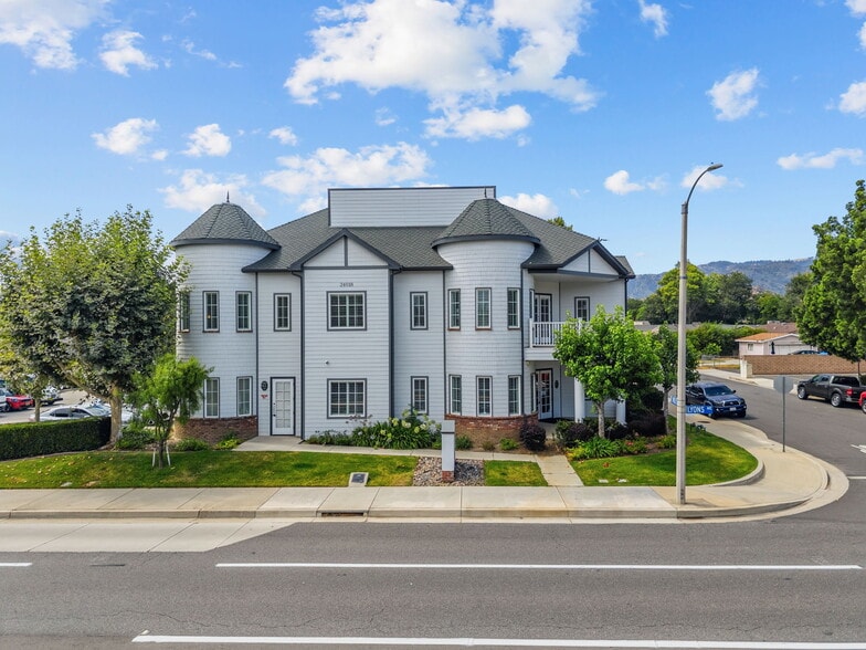 Primary Photo Of 24018 Lyons Ave, Newhall Loft Creative Space For Sale