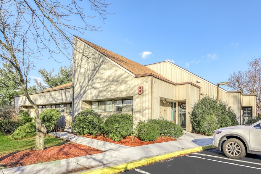 More Photos Of 8 Medical Park Dr, Pomona Medical For Sale