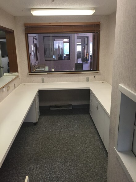 More Photos Of 49 Pearl St, Brockton Medical For Lease