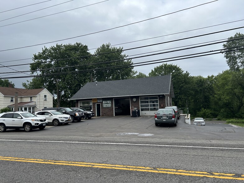 Primary Photo Of 1434 Ridge Rd, Webster Auto Repair For Sale