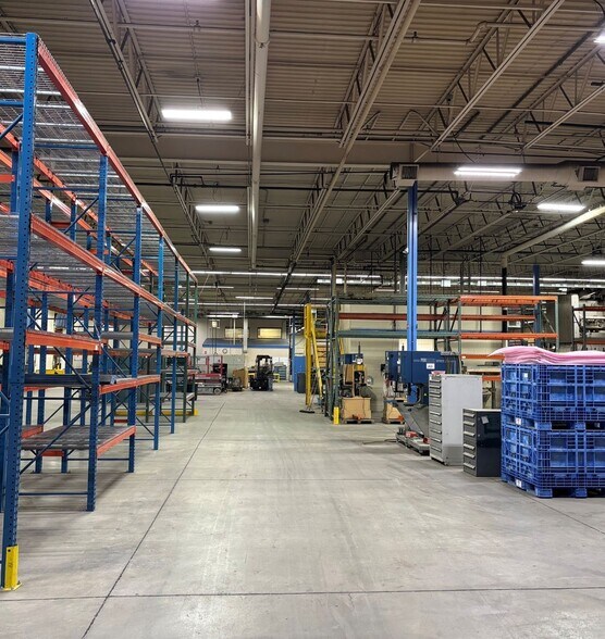 More Photos Of 15700 N 28th Ave, Plymouth Manufacturing For Sale